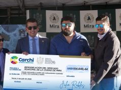 Histórica inversión en Mira: Prefectura del Carchi entrega anticipo para nuevo Mercado Municipal y equipamiento para seguridad